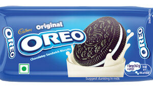 Cadbury Oreo Vanilla Flavour Cream Sandwich Biscuit  (41.75 g)